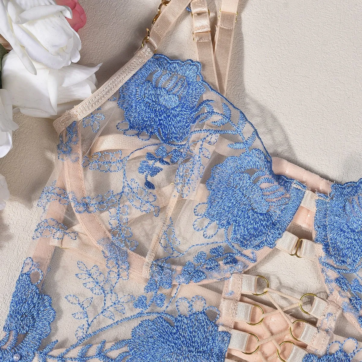 Love Me Collision Color Mesh Embroidery Bra Interwoven Three-piece Set