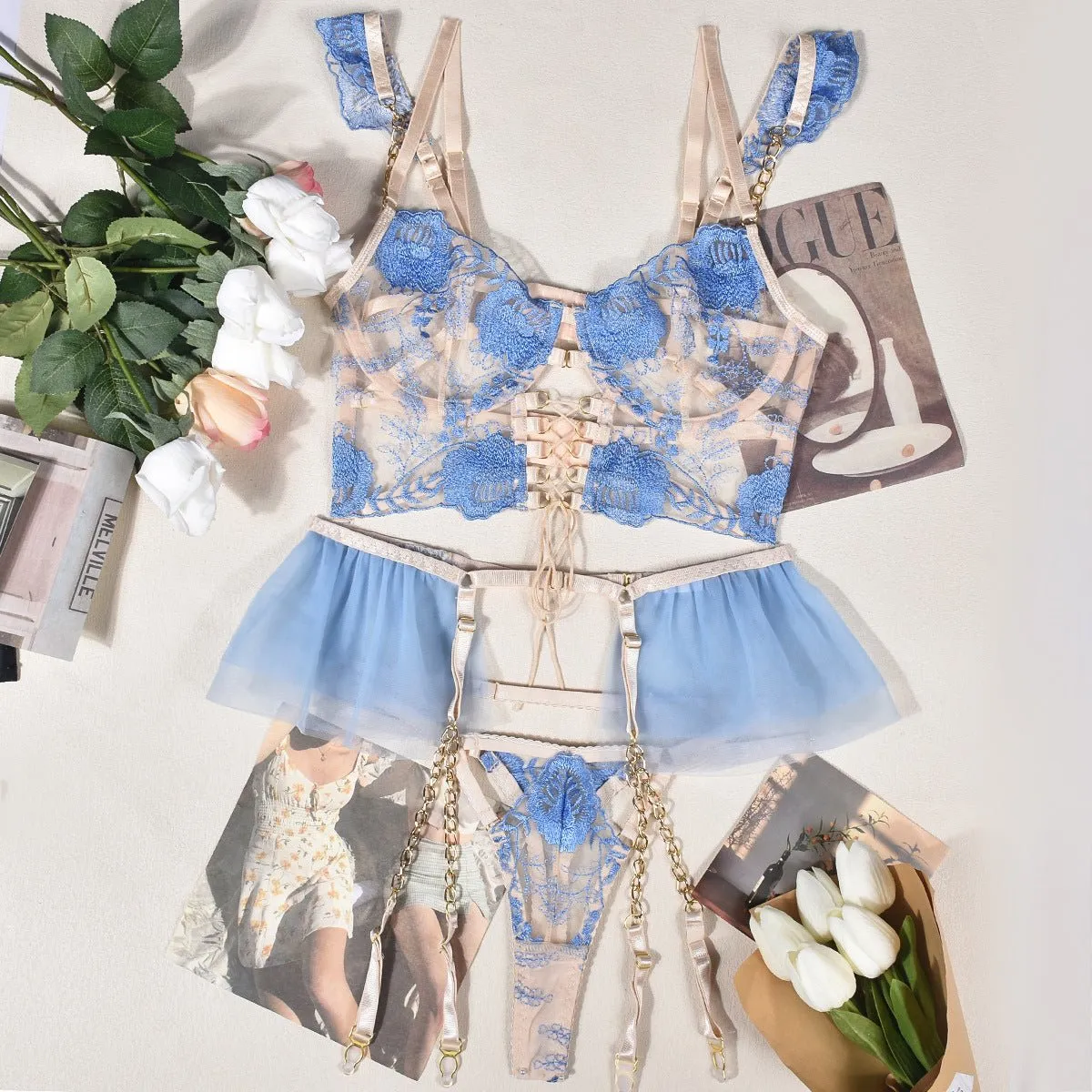 Love Me Collision Color Mesh Embroidery Bra Interwoven Three-piece Set